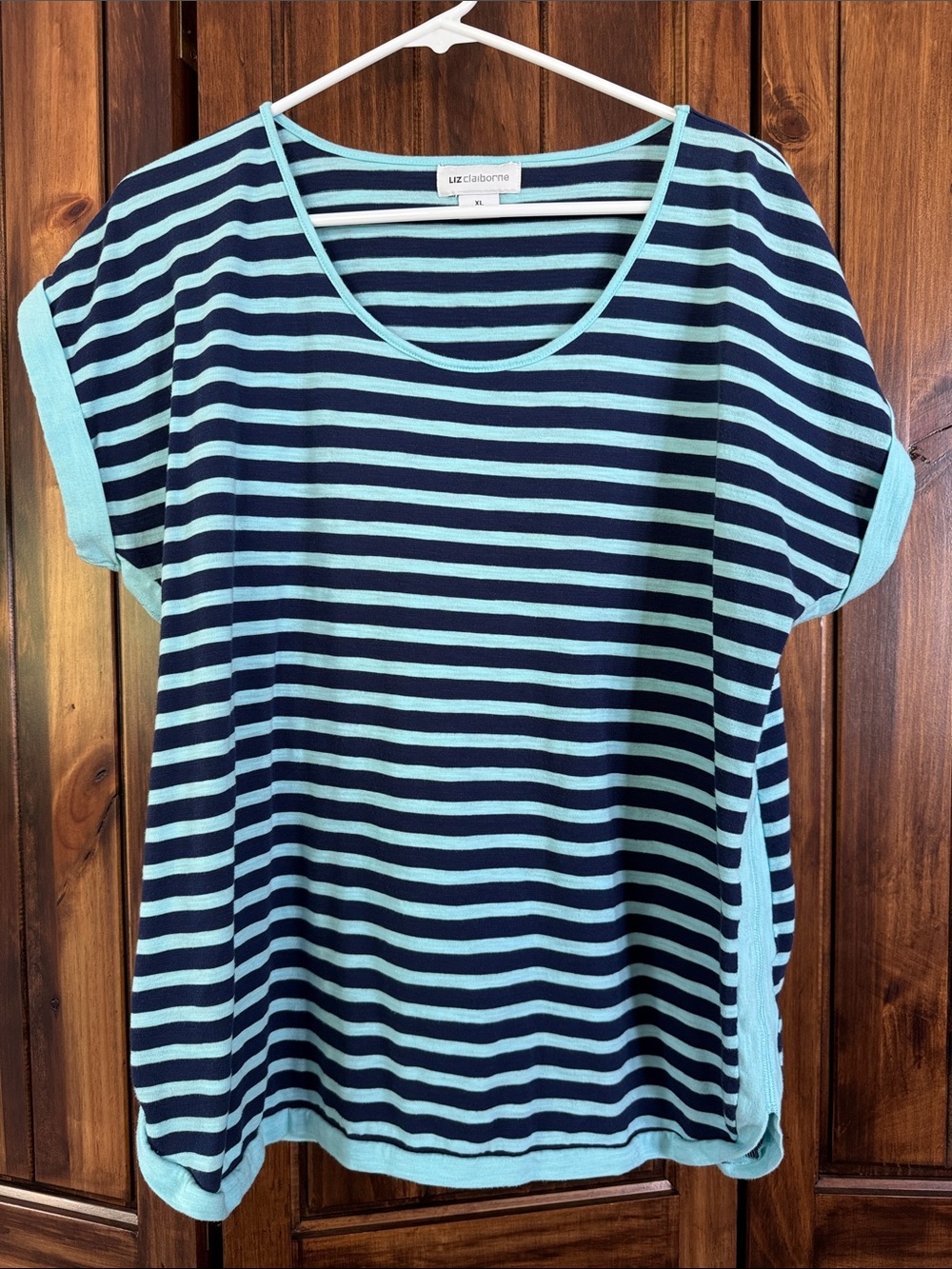 Liz Claiborne Navy and Light Blue Striped Short Sleeve Tee
